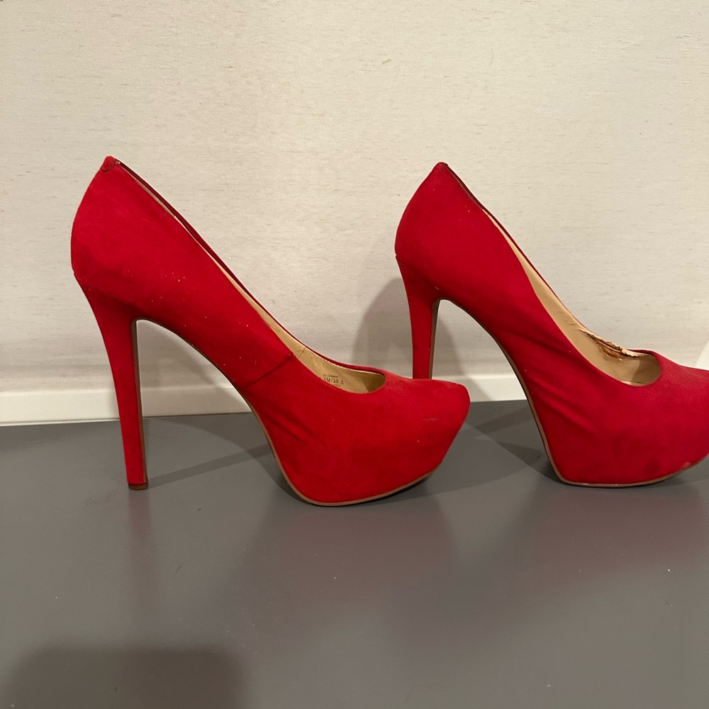 Jessica Simpson Elegant Red High Heels